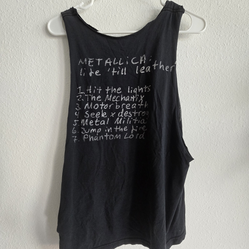 Vintage distressed Metallica black tank 🖤 - Picture 6 of 7